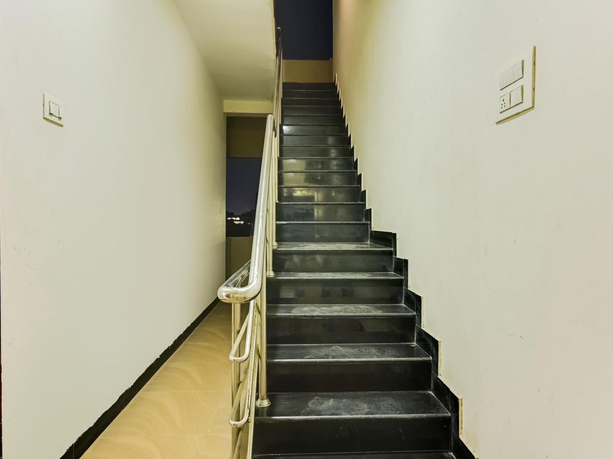 Hotel O A K Residency Коимбаторе Екстериор снимка